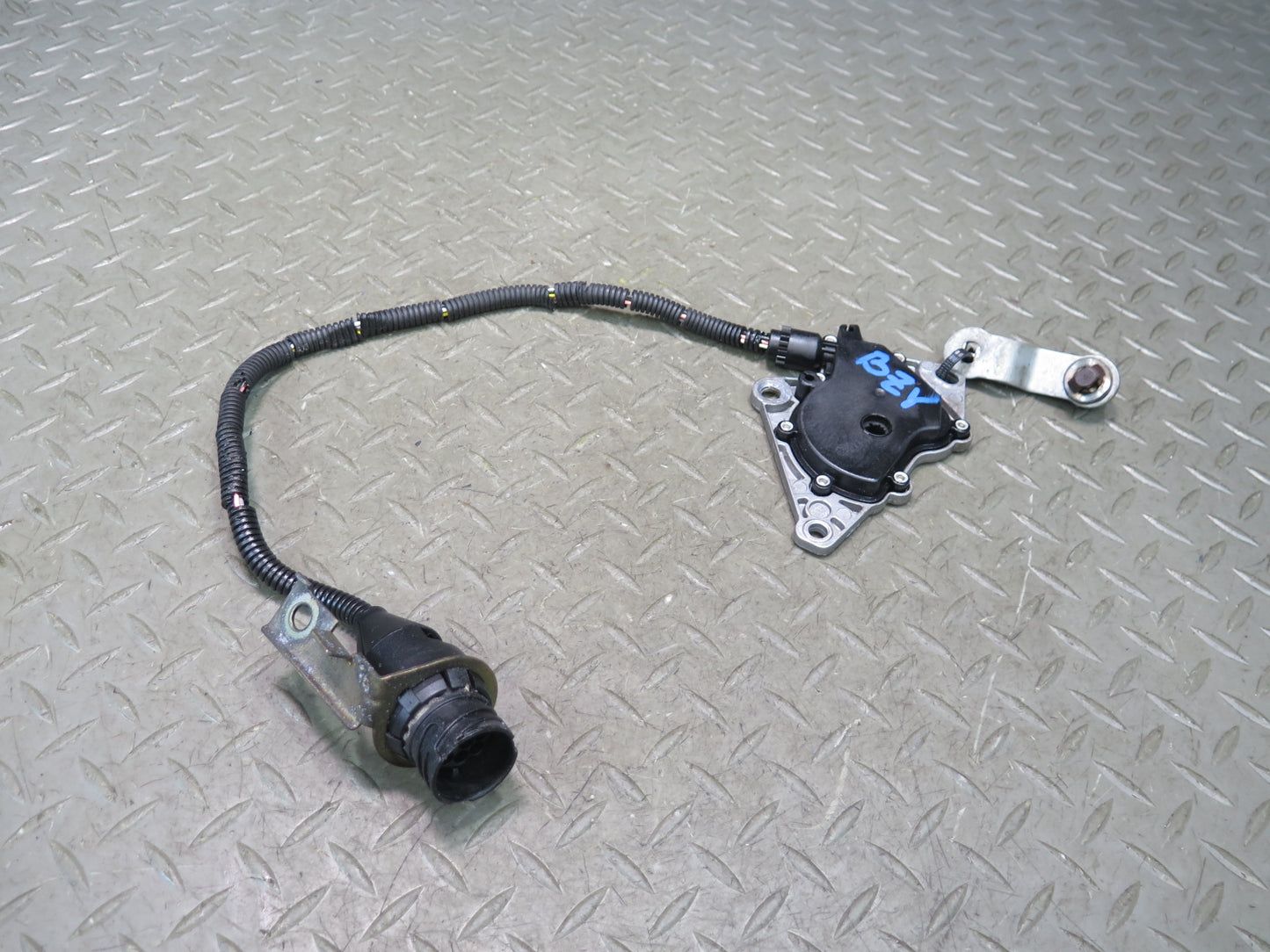 03-05 BMW E85 Z4 M54 A/T Automatic Transmission Neutral Safety Switch OEM