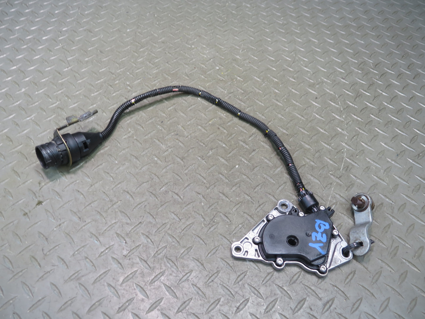 03-05 BMW E85 Z4 M54 A/T Automatic Transmission Neutral Safety Switch OEM