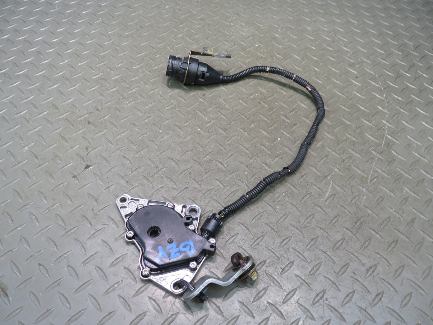 03-05 BMW E85 Z4 M54 A/T Automatic Transmission Neutral Safety Switch OEM