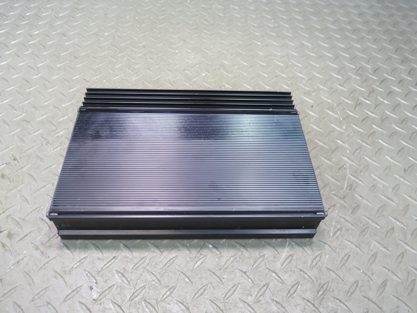 03-05 BMW E85 Z4 TOP Hi-fi DSP Audio System Amplifier AMP 6936087 OEM
