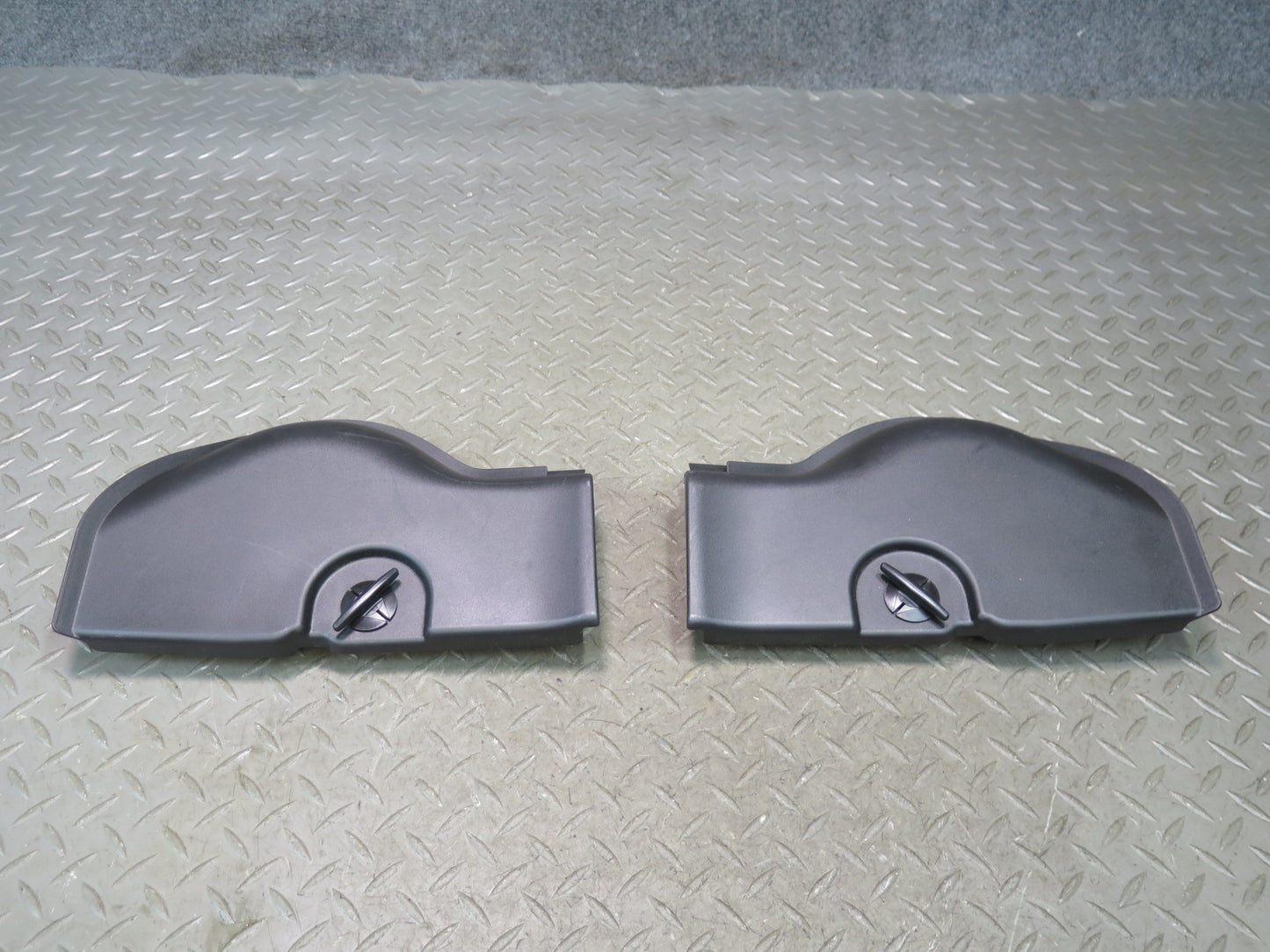 03-08 BMW E85 Z4 Set of 2 Rear Left & Right Tail Light Bulb Lamp Cover OEM