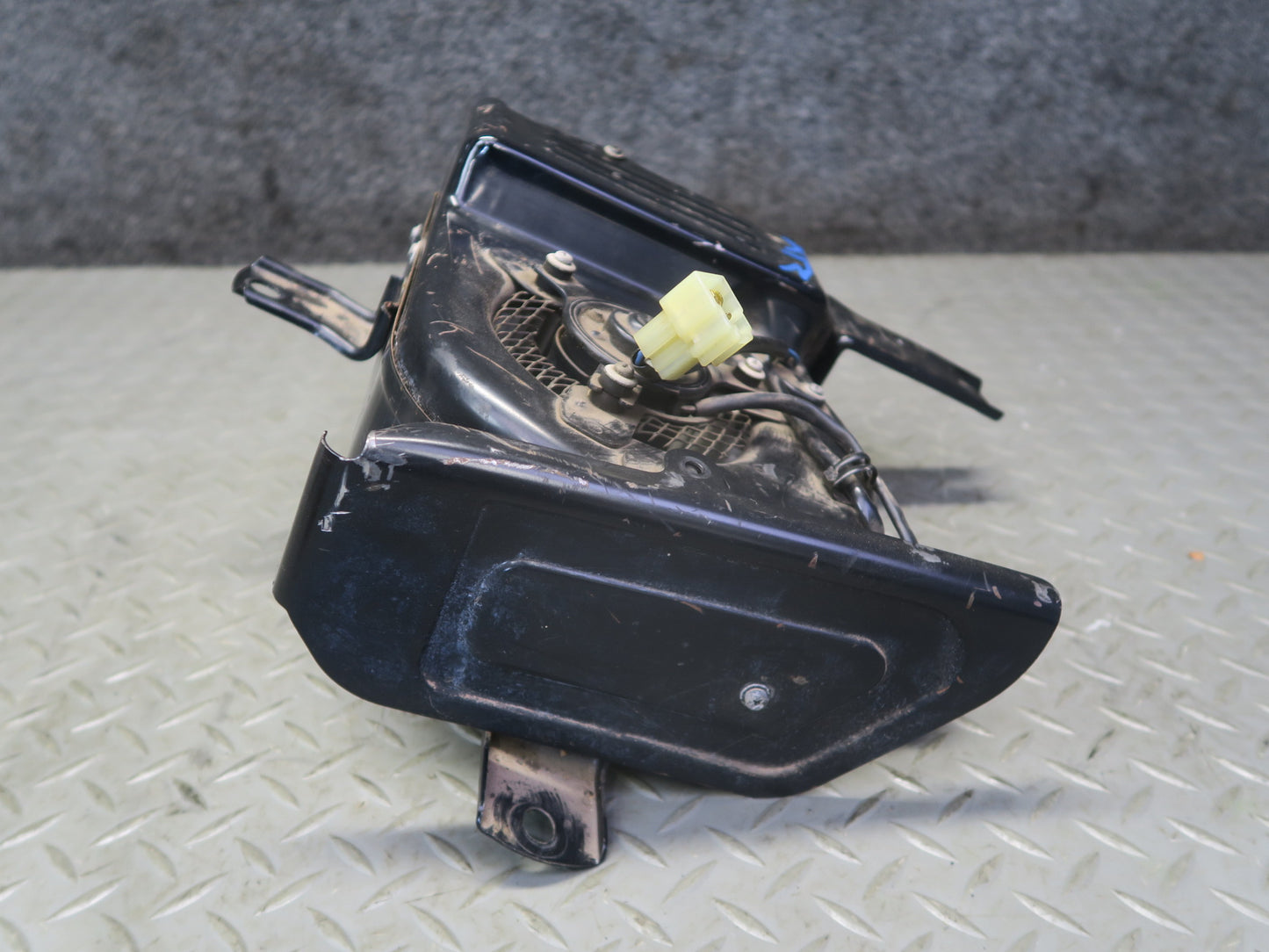 1996-1997 Lexus FZJ80L LX450 Rear A/C Heater Blower Motor Fan 87110-60190