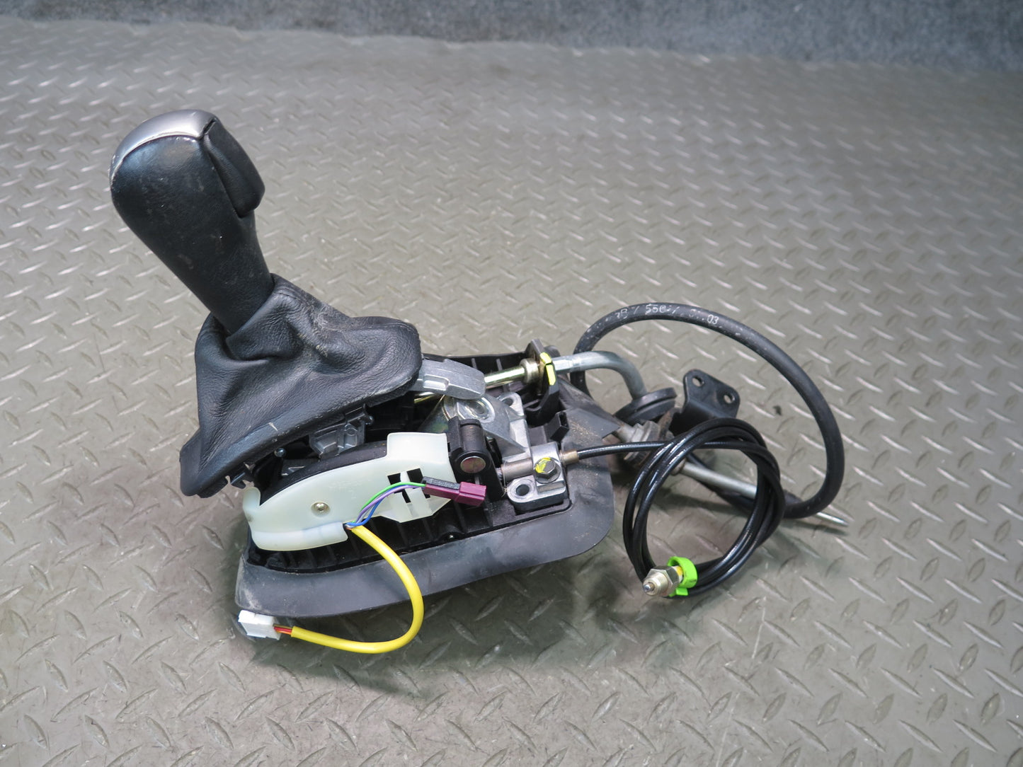 03-05 BMW E85 Z4 M54 A/T Automatic Transmission Shifter w Knob & Cable Assy OEM