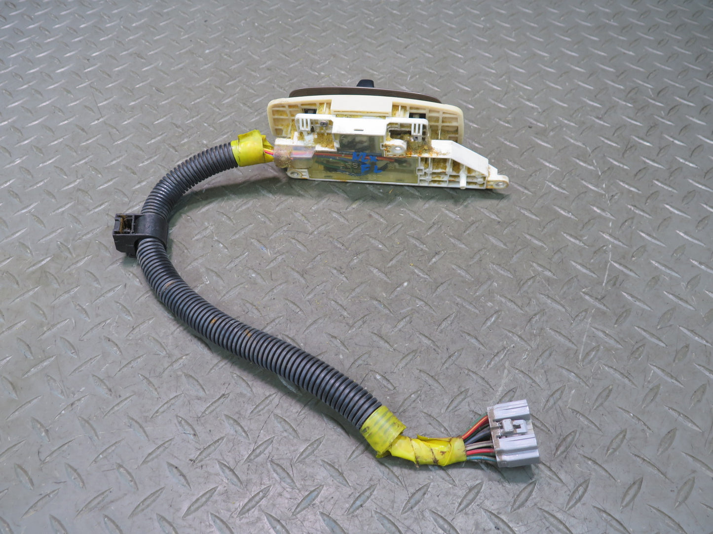 1996-1997 Lexus FZJ80L LX450 Front Right Seat Adjust Control Switch