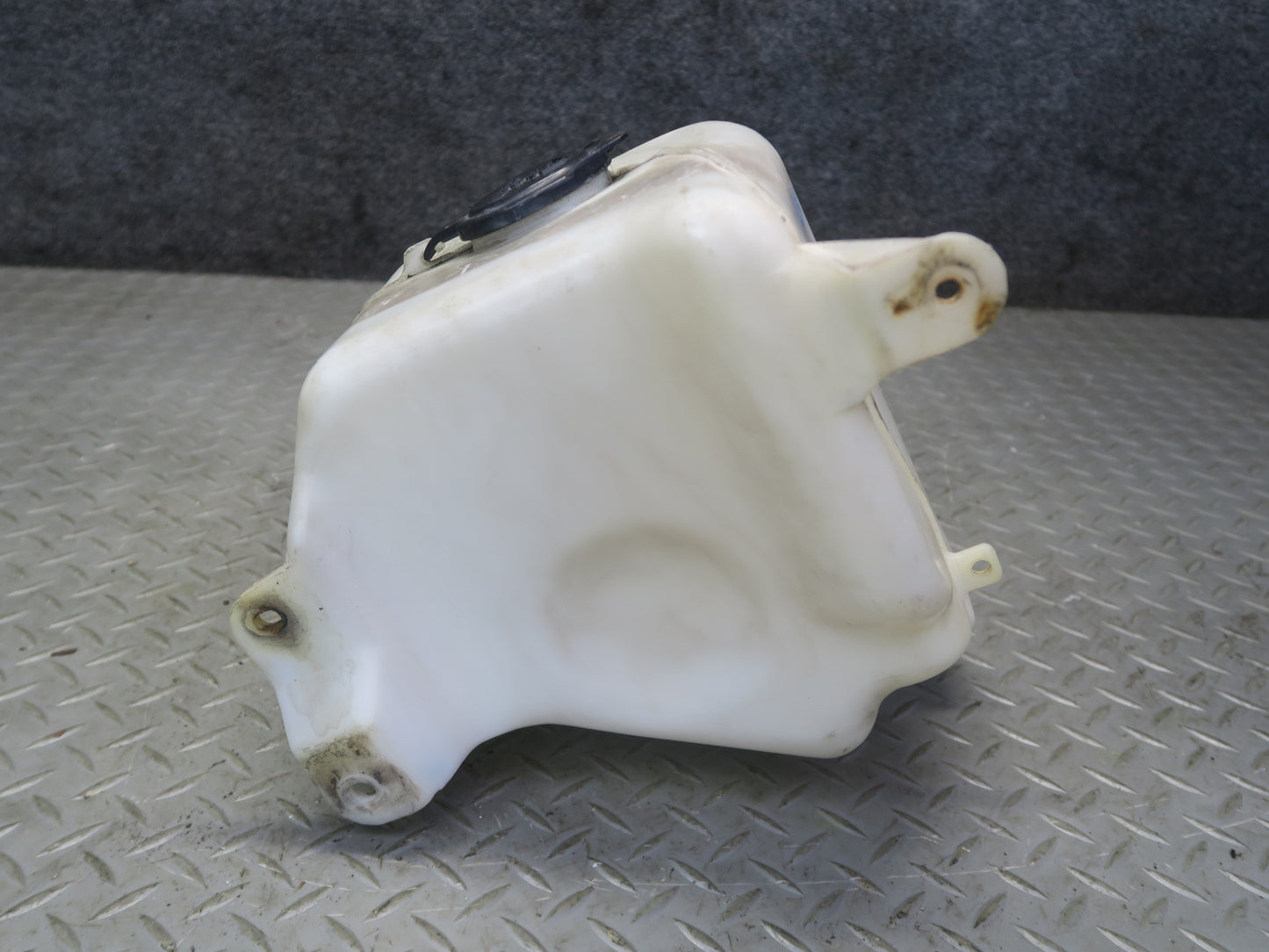 1996-1997 Lexus FZJ80L LX450 Windshield Washer Fluid Reservoir Tank w Pump
