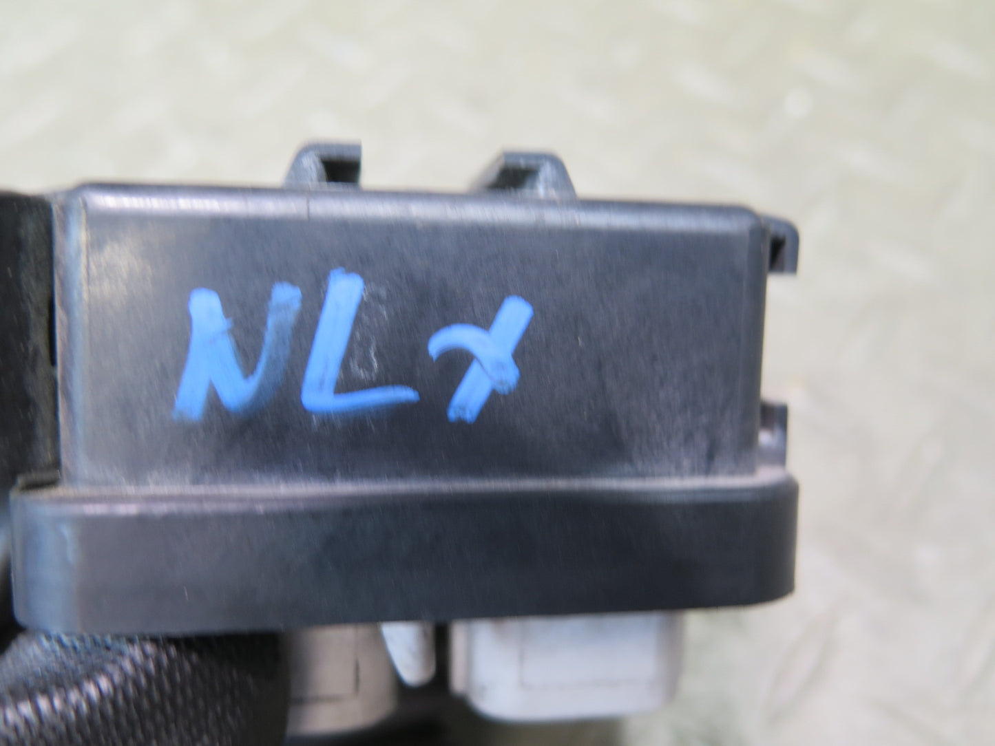 1996-1997 Lexus FZJ80L LX450 ABS Traction Relay Module 88263-12080