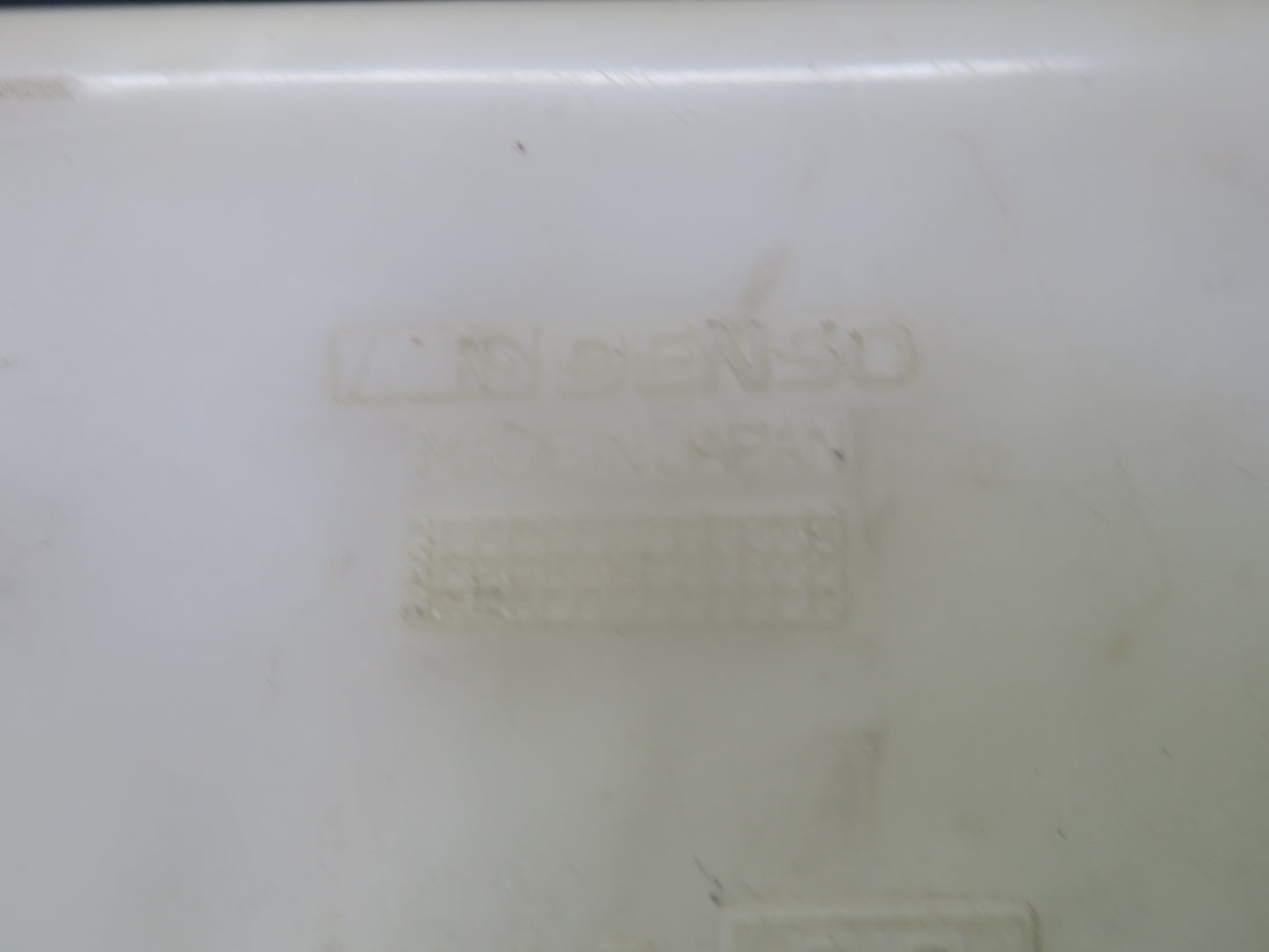 1996-1997 Lexus FZJ80L LX450 Engine Coolant Expansion Overflow Reservoir Tank