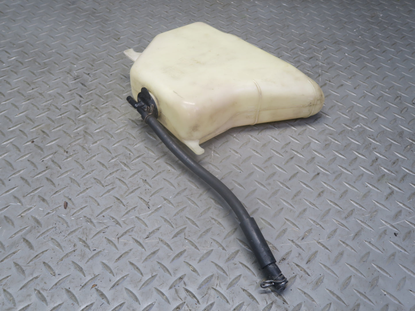1996-1997 Lexus FZJ80L LX450 Engine Coolant Expansion Overflow Reservoir Tank