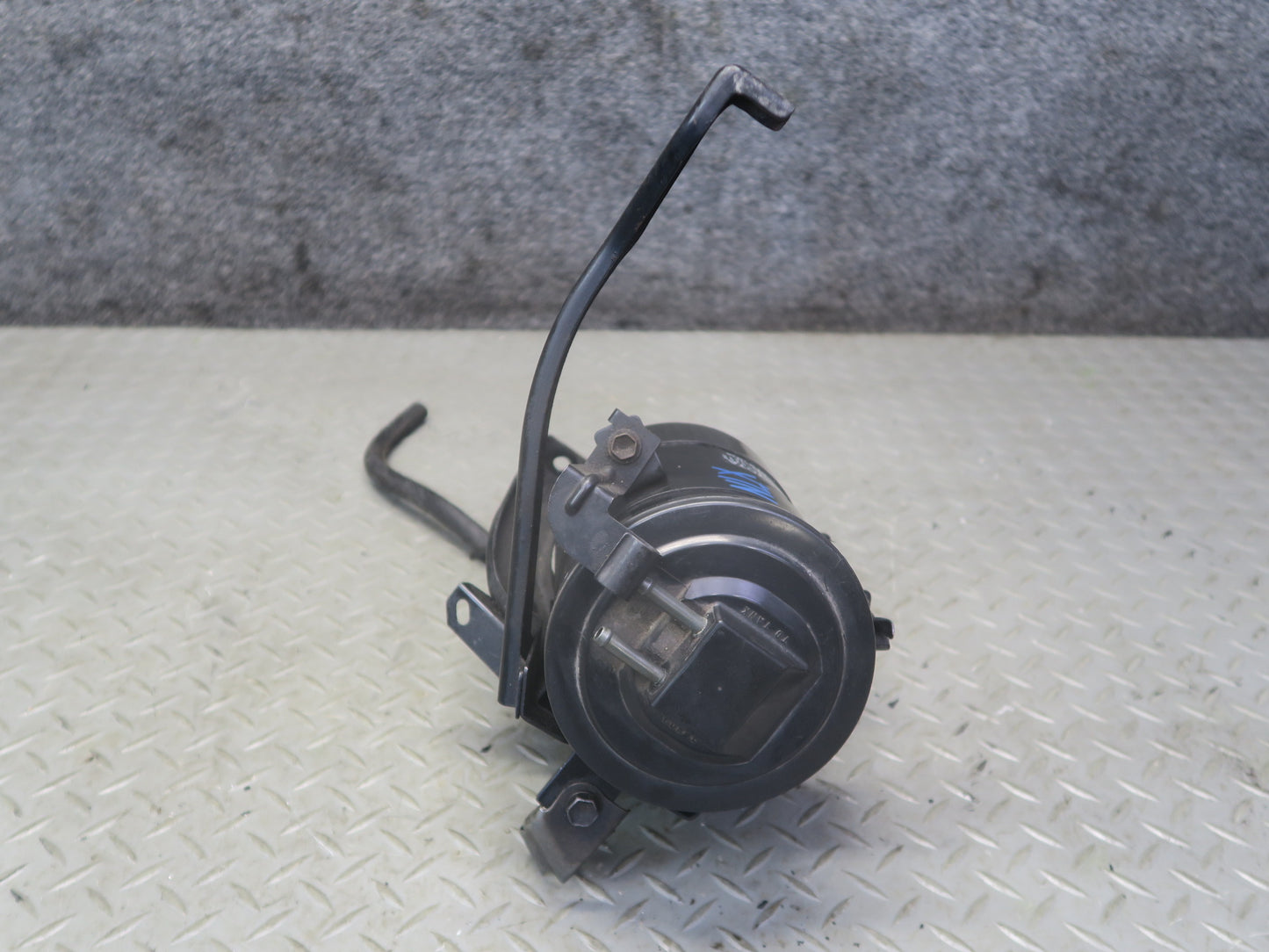 1996-1997 Lexus FZJ80L LX450 Fuel Evap Vapor Charcoal Canister 77740-60350