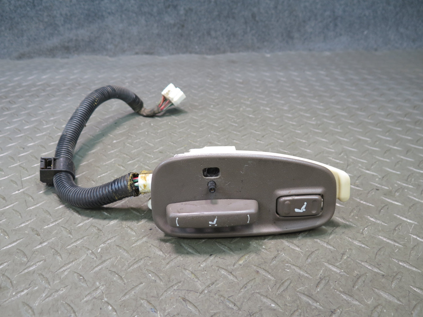 1996-1997 Lexus FZJ80L LX450 Front Left Seat Adjust Control Switch