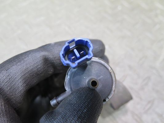 1996-1997 Lexus FZJ80L LX450 Windshield Headlight Washer Fluid Diverter Valve