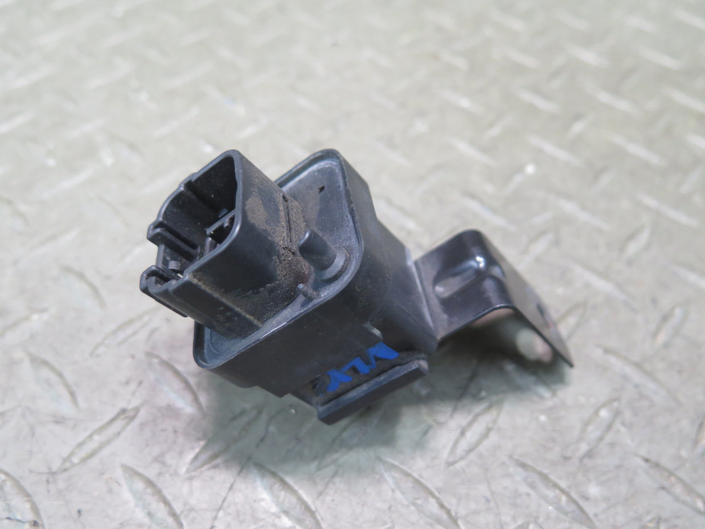 1996-1997 Lexus FZJ80L LX450 Fuel Pump Relay Module 28381-16020
