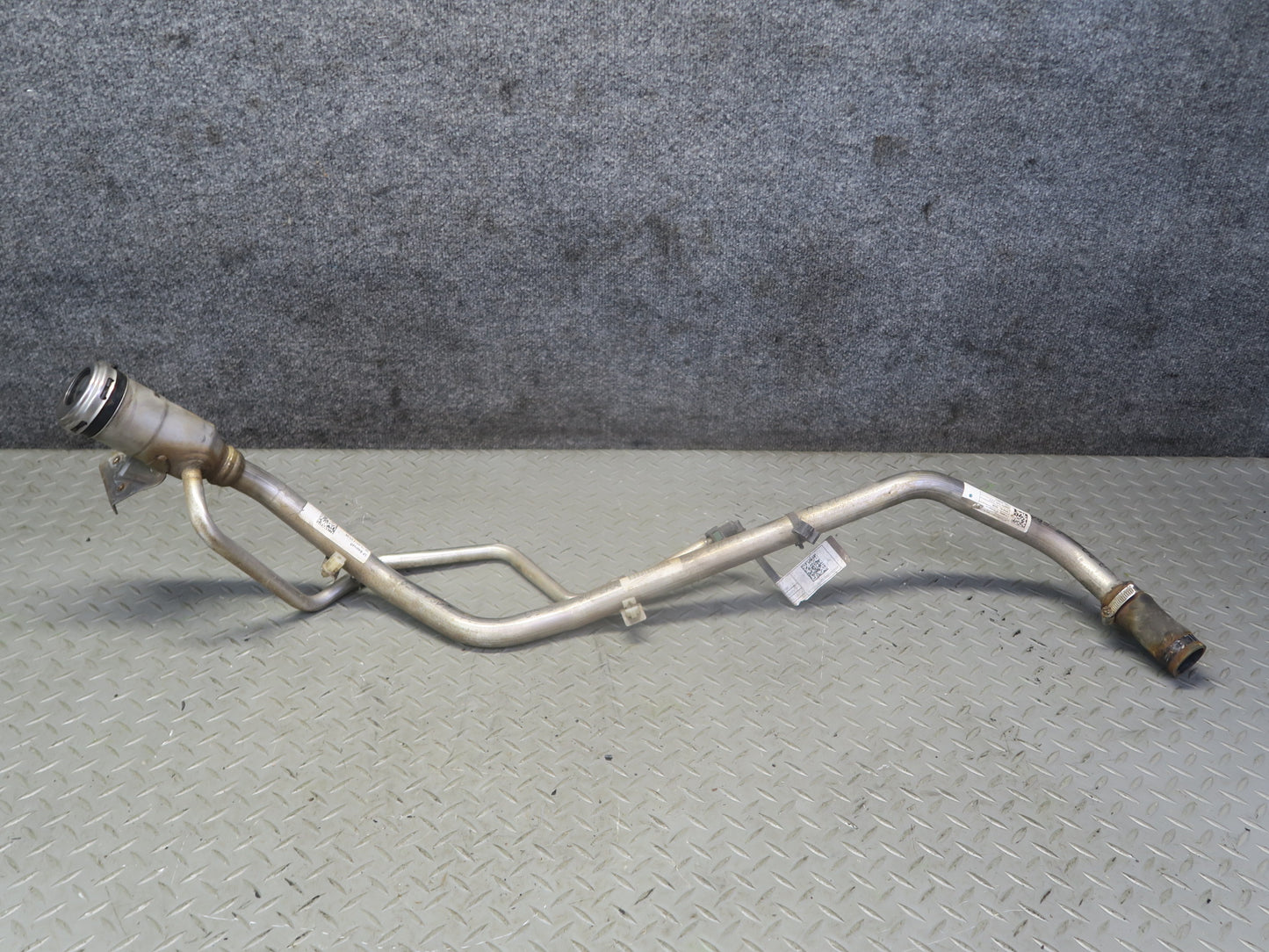 2017-2021 Maserati Quattroporte M156 Fuel Tank Gas Filler Neck Hose Tube Pipe