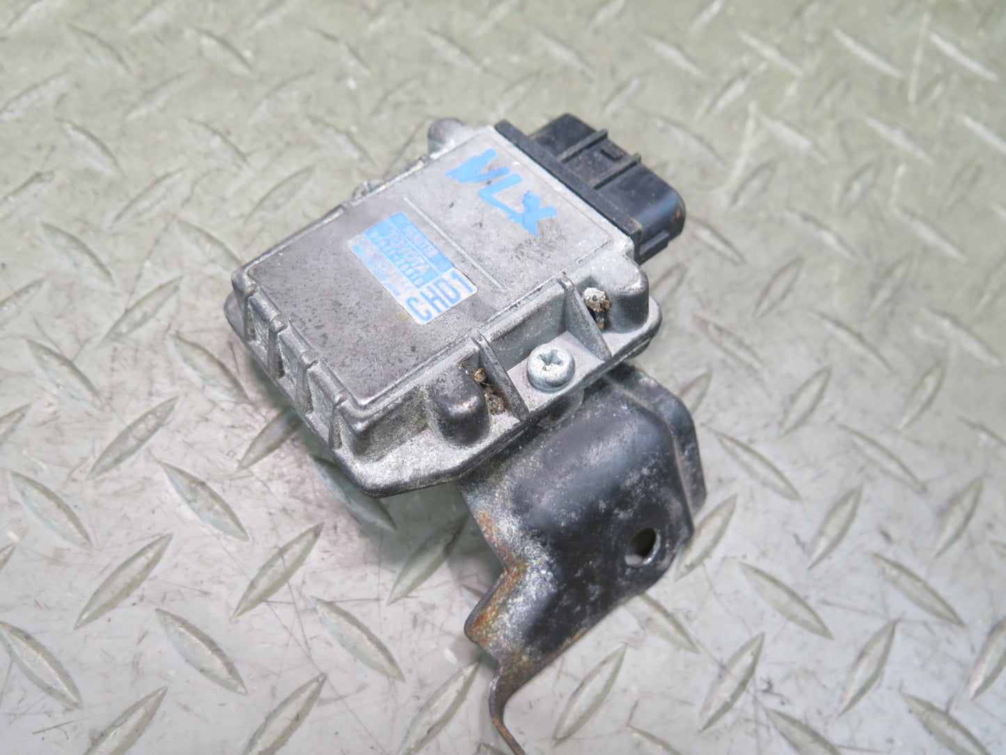 1996-1997 Lexus FZJ80L LX450 Ignition Control Module 89621-26010