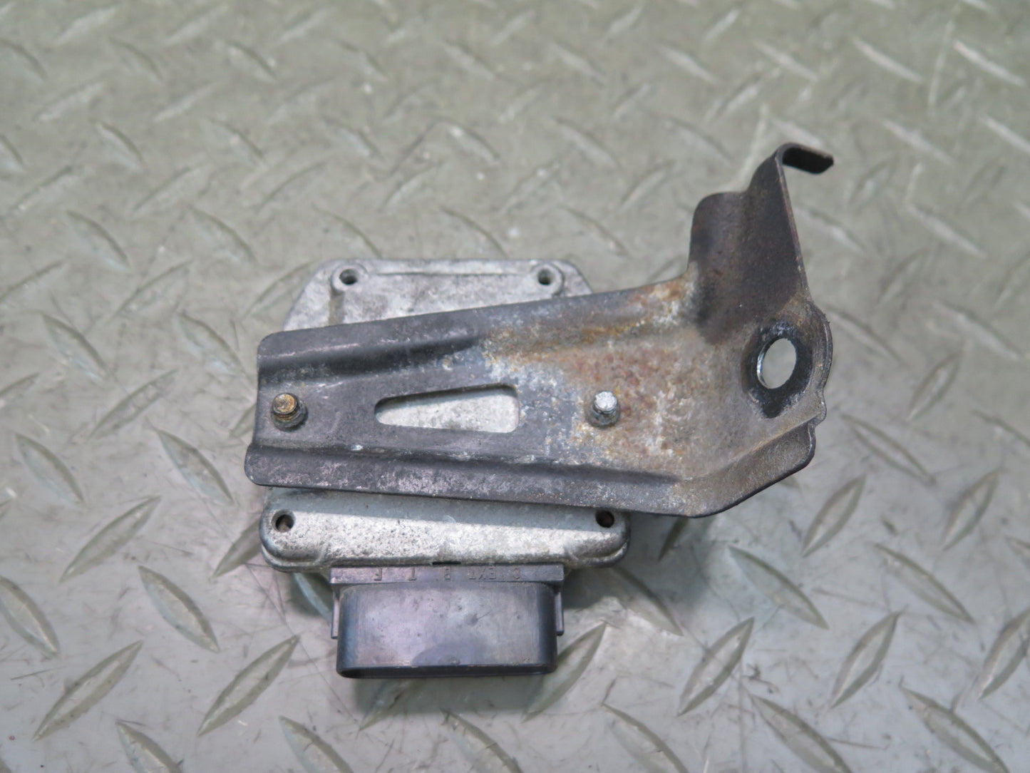 1996-1997 Lexus FZJ80L LX450 Ignition Control Module 89621-26010