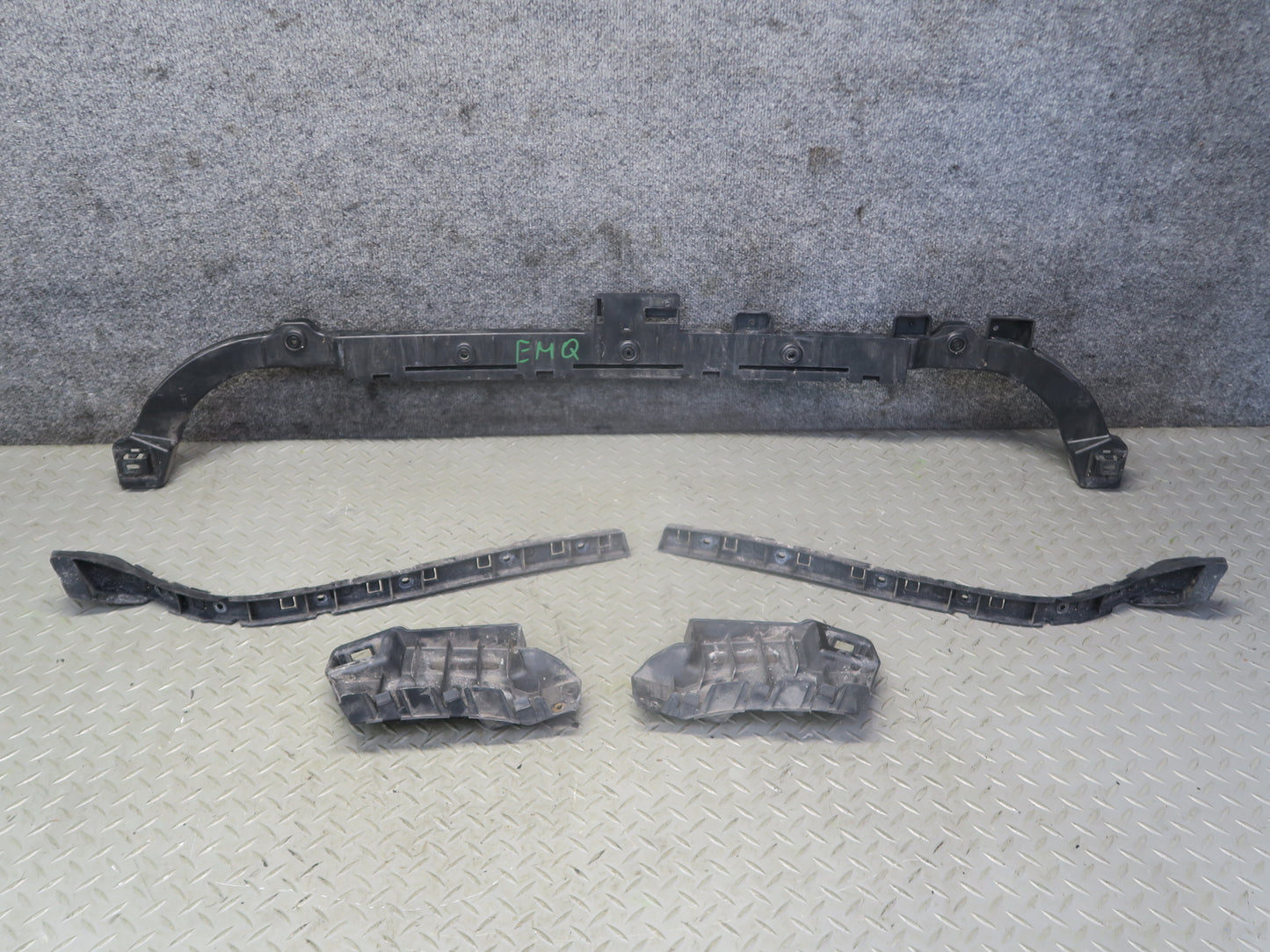 14-21 Maserati Quattroporte M156 SQ4 Rear Bumper Mounting Support Bracket Set