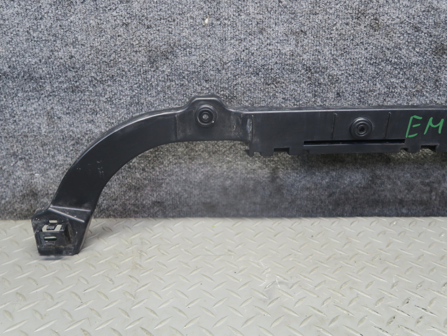 14-21 Maserati Quattroporte M156 SQ4 Rear Bumper Mounting Support Bracket Set