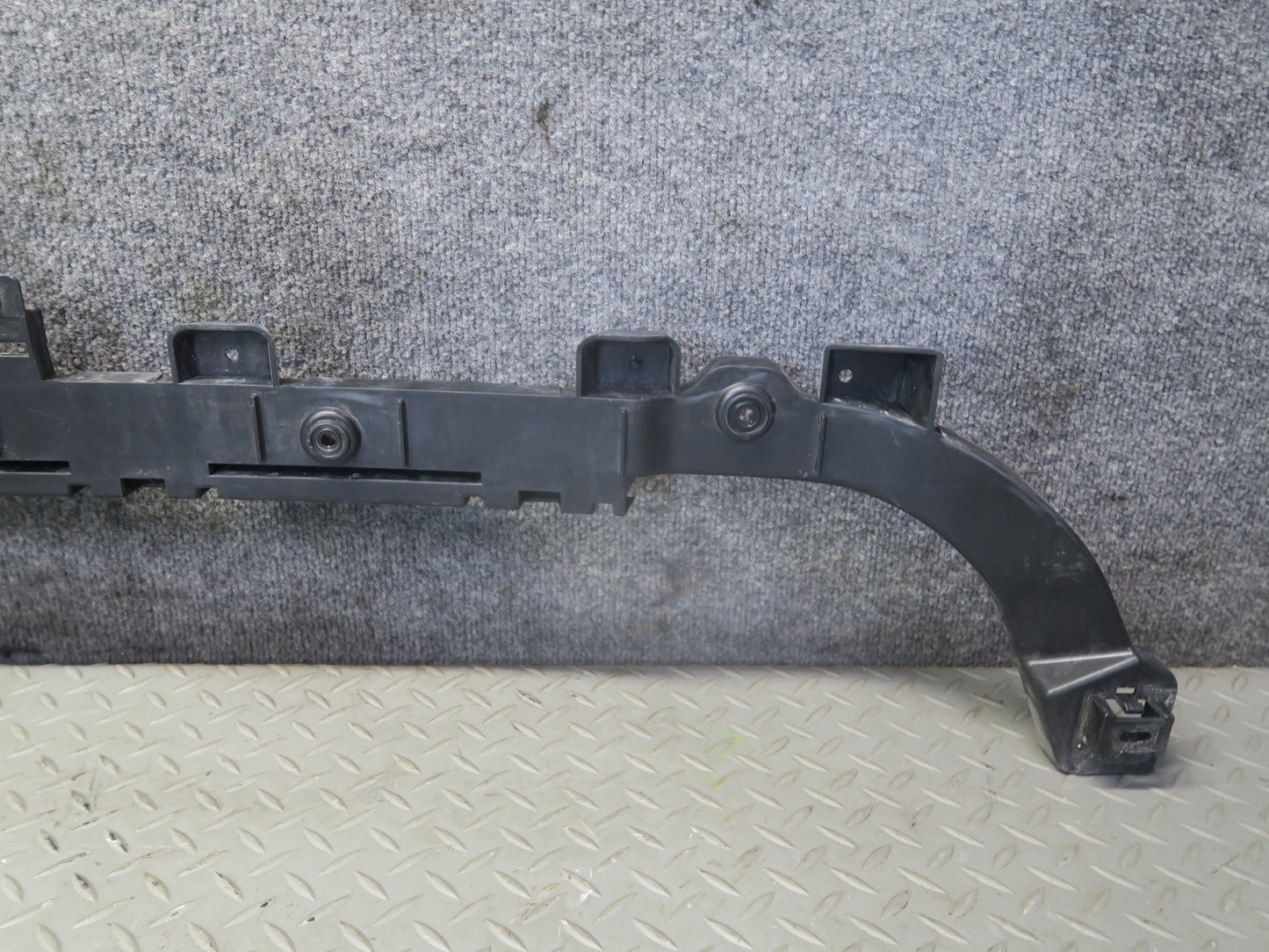 14-21 Maserati Quattroporte M156 SQ4 Rear Bumper Mounting Support Bracket Set