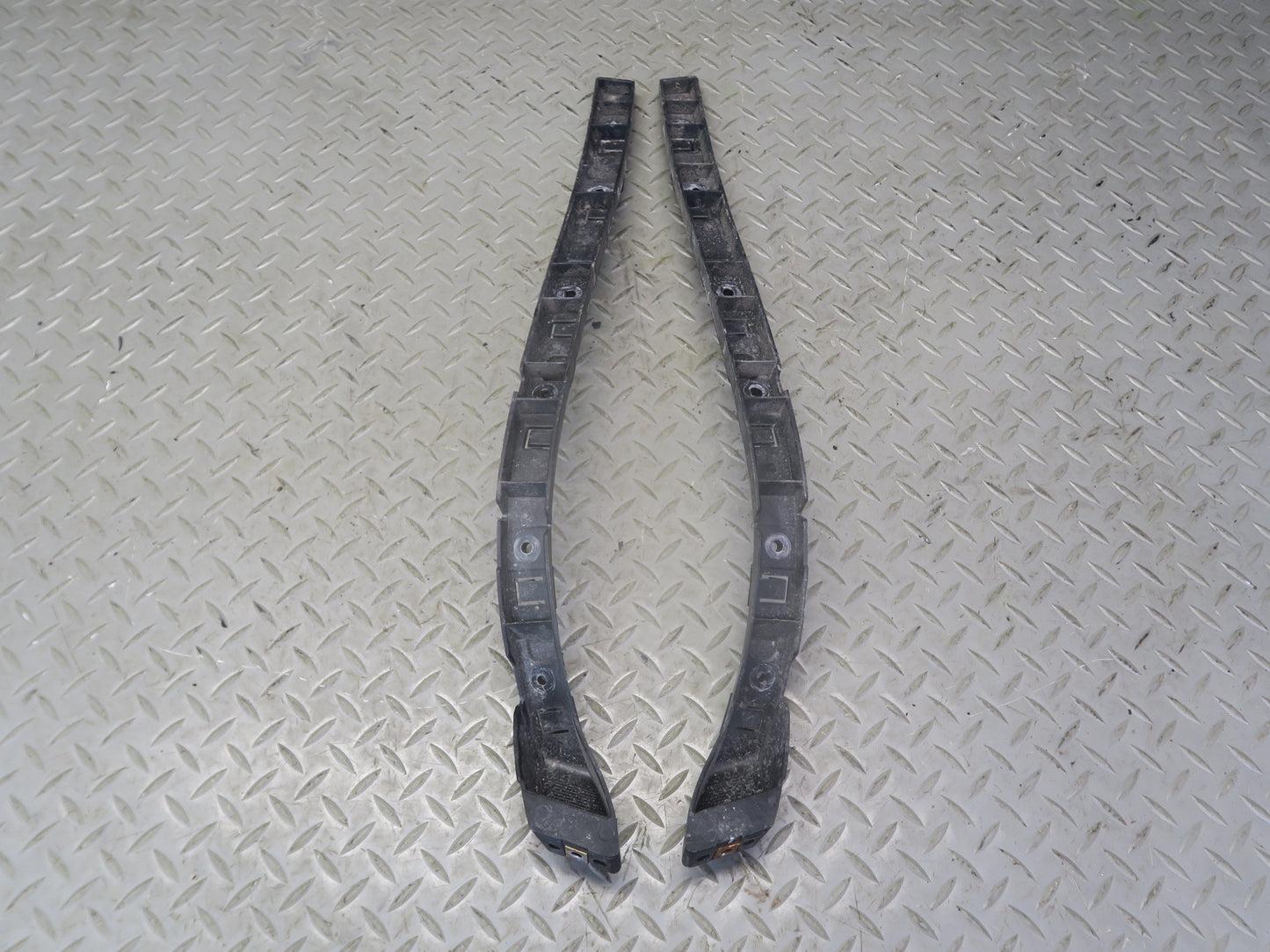 14-21 Maserati Quattroporte M156 SQ4 Rear Bumper Mounting Support Bracket Set