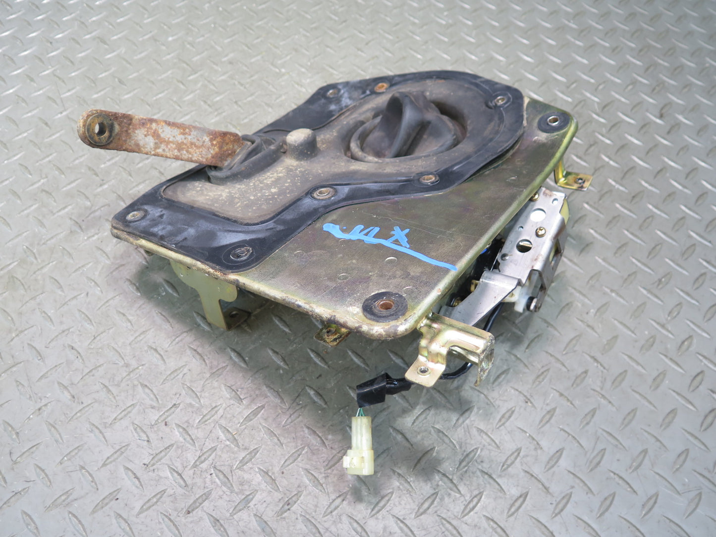 1996-1997 Lexus FZJ80L LX450 Automatic Transmission Shifter Base Panel