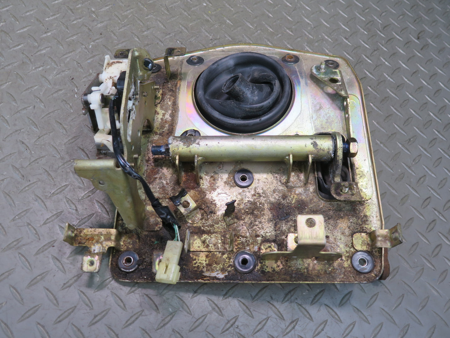 1996-1997 Lexus FZJ80L LX450 Automatic Transmission Shifter Base Panel