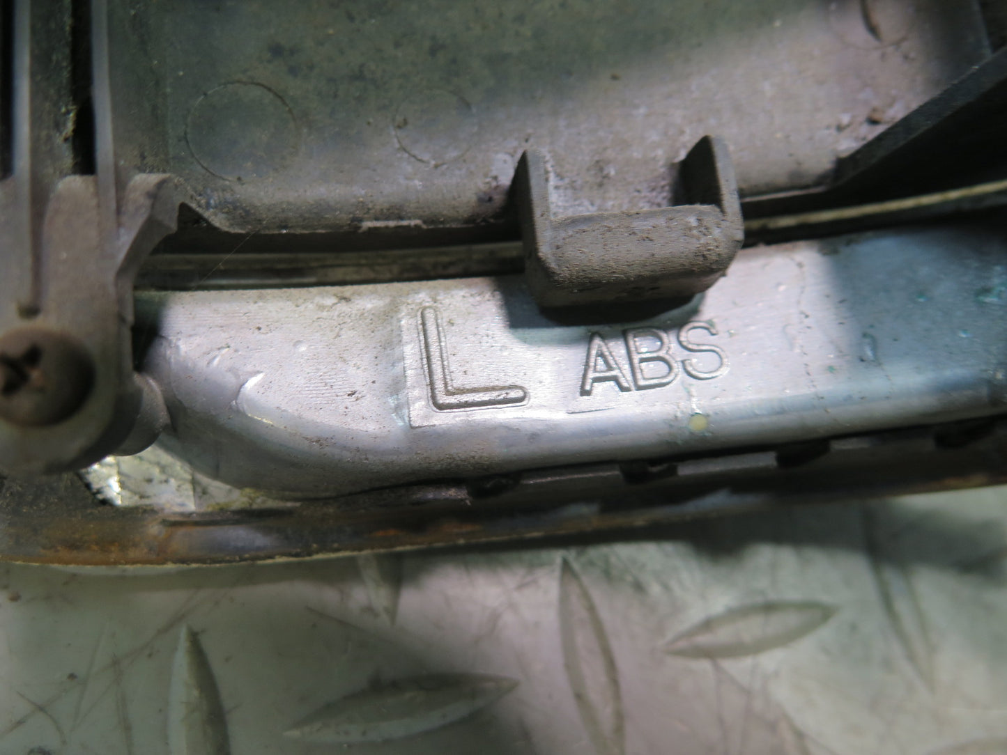 1996-1997 Lexus FZJ80L LX450 Front Left Corner Parking Turn Signal Light Lamp
