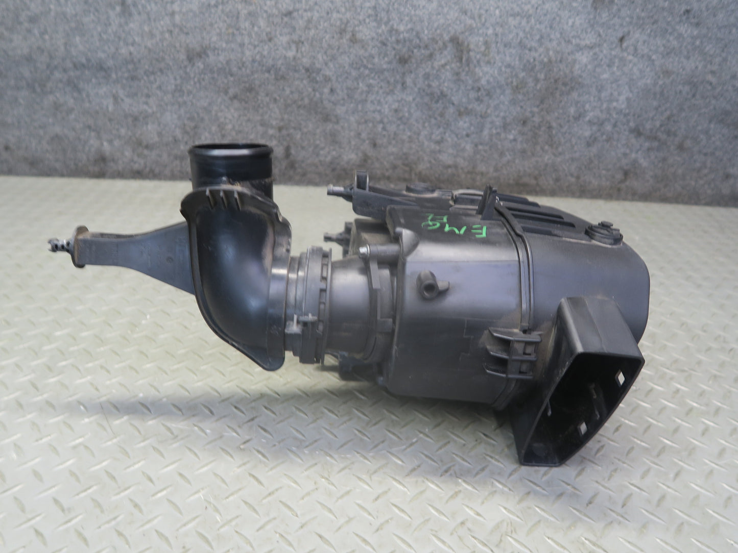 17-21 Maserati Quattroporte M156 SQ4 Left Engine Air Cleaner Housing Filter Box