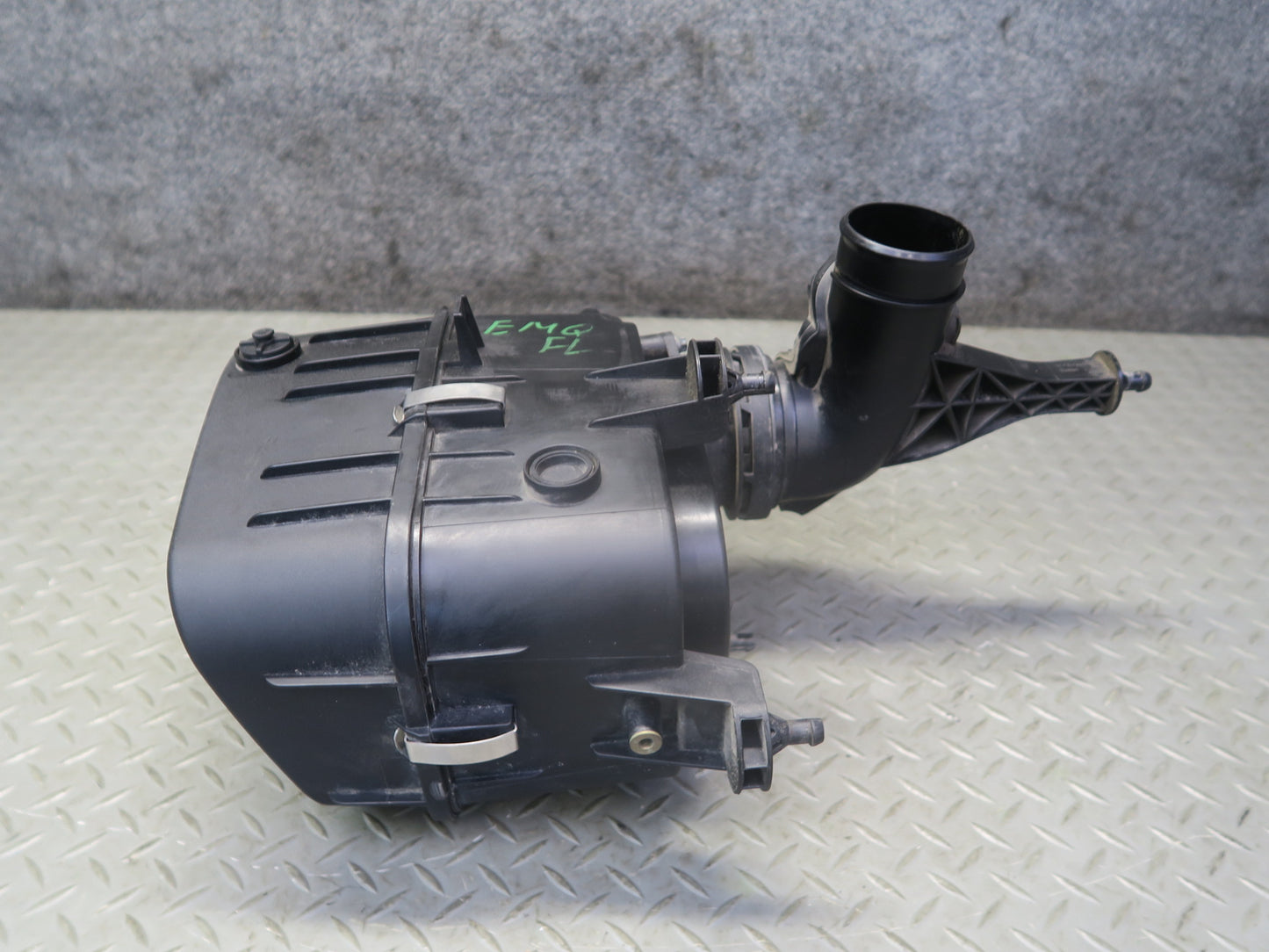 17-21 Maserati Quattroporte M156 SQ4 Left Engine Air Cleaner Housing Filter Box