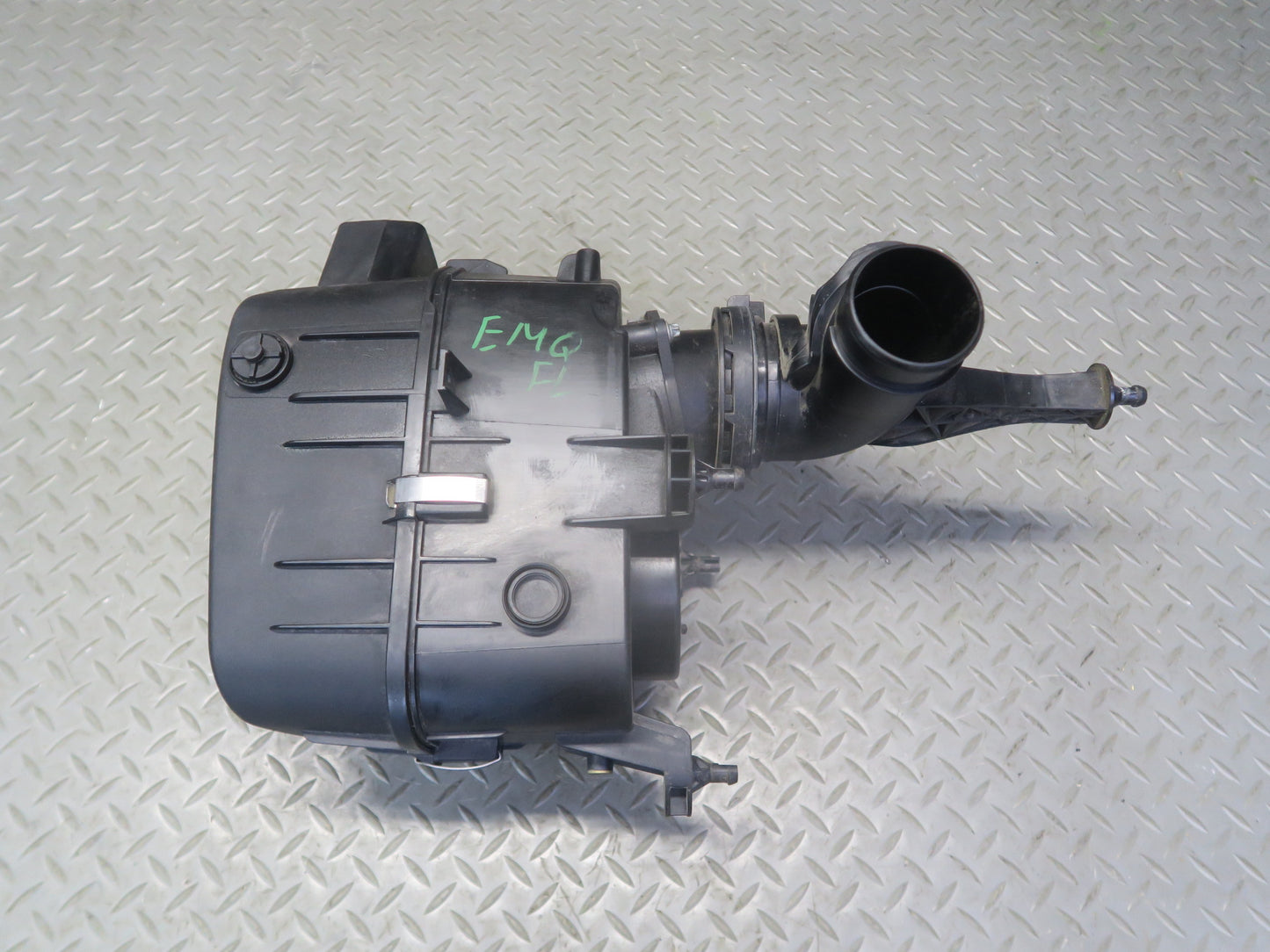 17-21 Maserati Quattroporte M156 SQ4 Left Engine Air Cleaner Housing Filter Box
