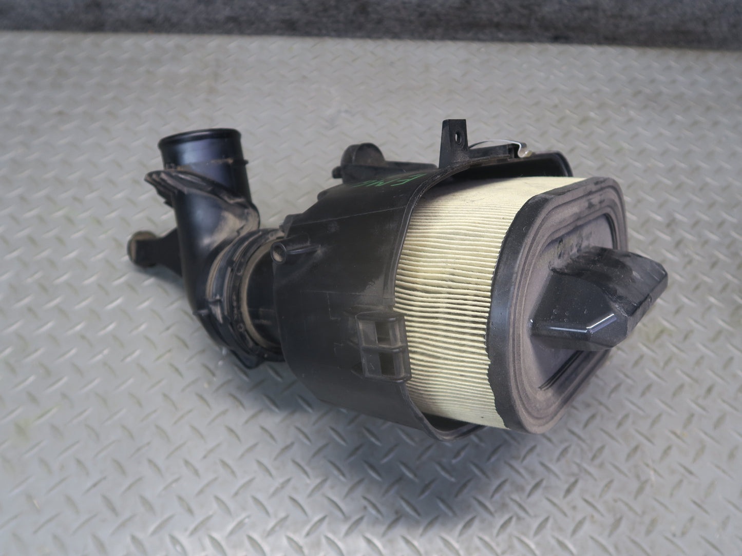 17-21 Maserati Quattroporte M156 SQ4 Left Engine Air Cleaner Housing Filter Box