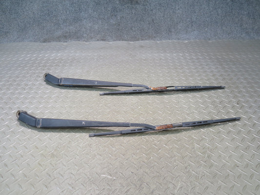 1996-1997 Lexus FZJ80L LX450 Front Left & Right Windshield Wiper Arm Set of 2