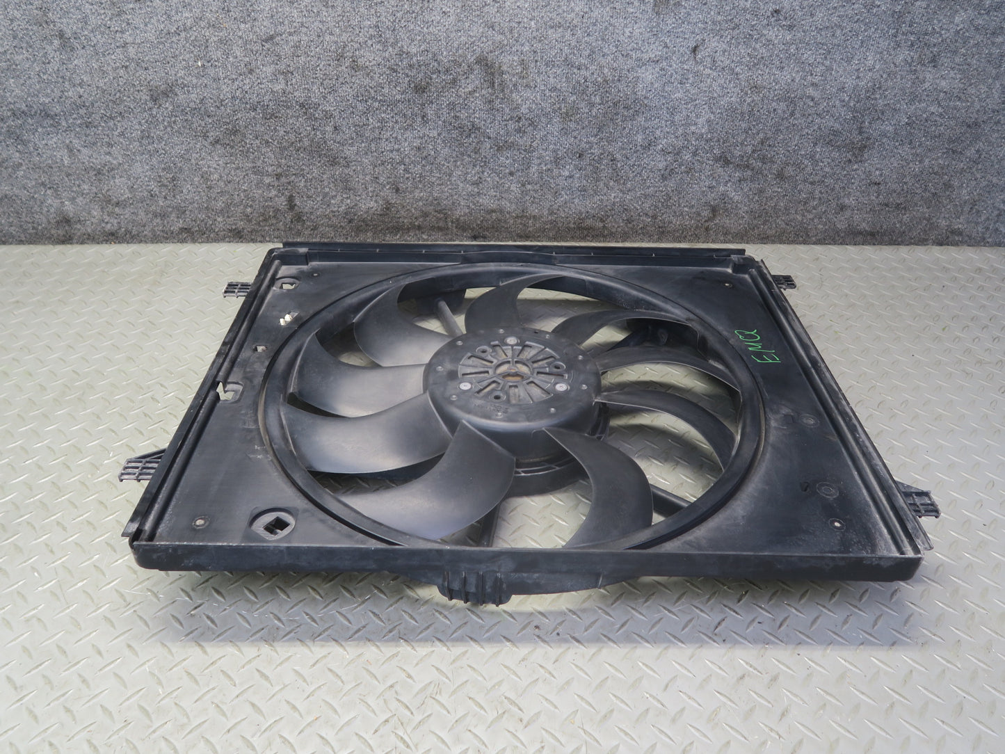 2017-2021 Maserati Quattroporte M156 3.0L Engine Cooling Fan Motor Shroud