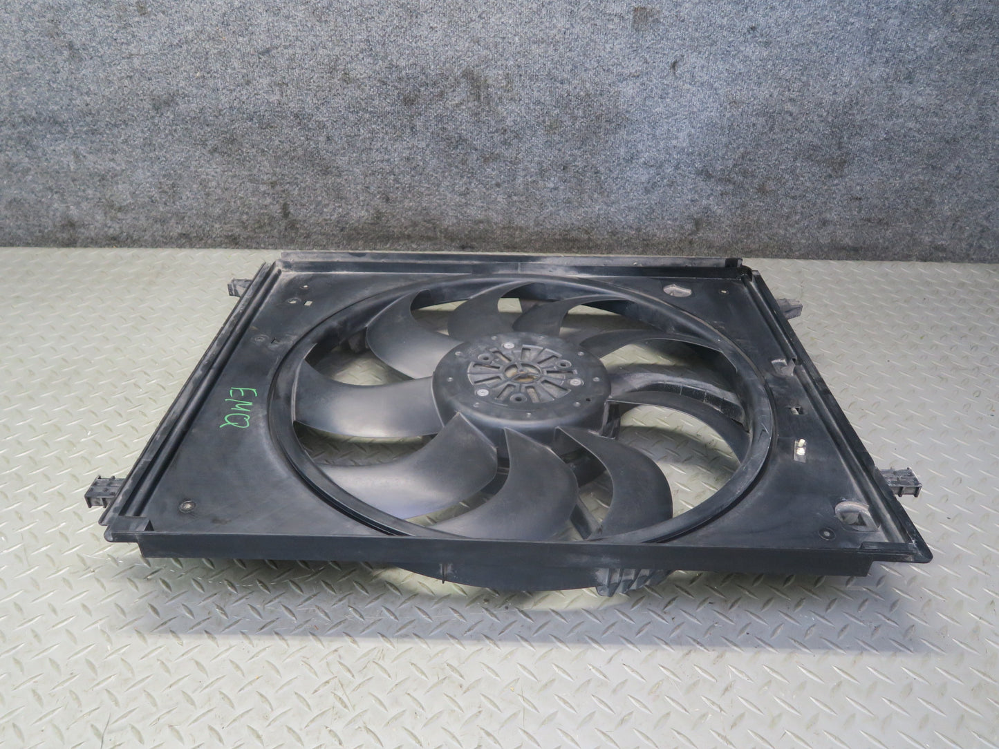2017-2021 Maserati Quattroporte M156 3.0L Engine Cooling Fan Motor Shroud