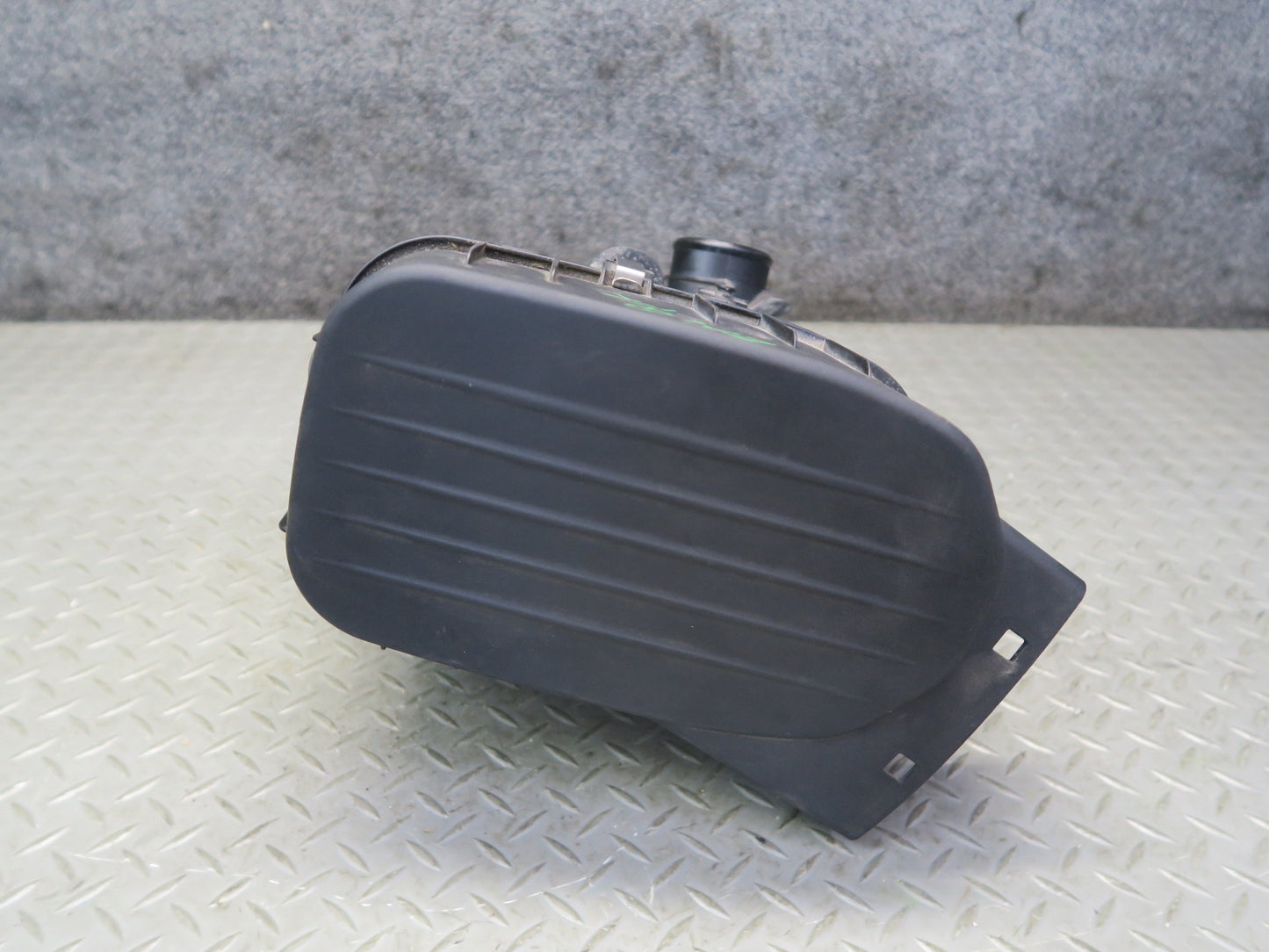 17-21 Maserati Quattroporte M156 SQ4 Right Engine Air Cleaner Housing Filter Box