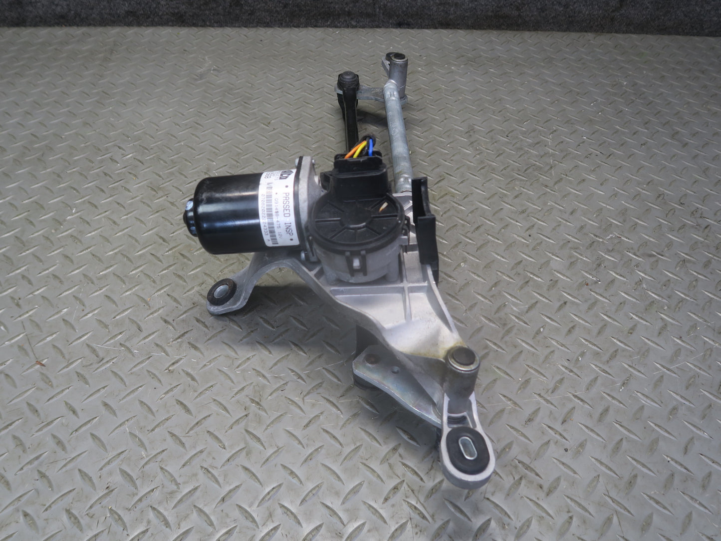 14-21 Maserati Quattroporte M156 Windshield Wiper Transmission Linkage w Motor