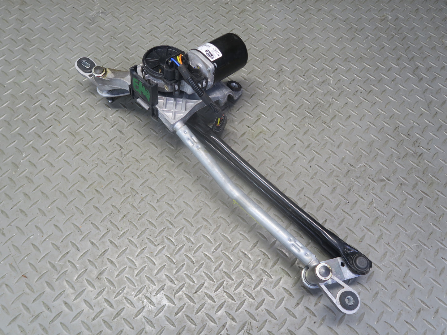 14-21 Maserati Quattroporte M156 Windshield Wiper Transmission Linkage w Motor