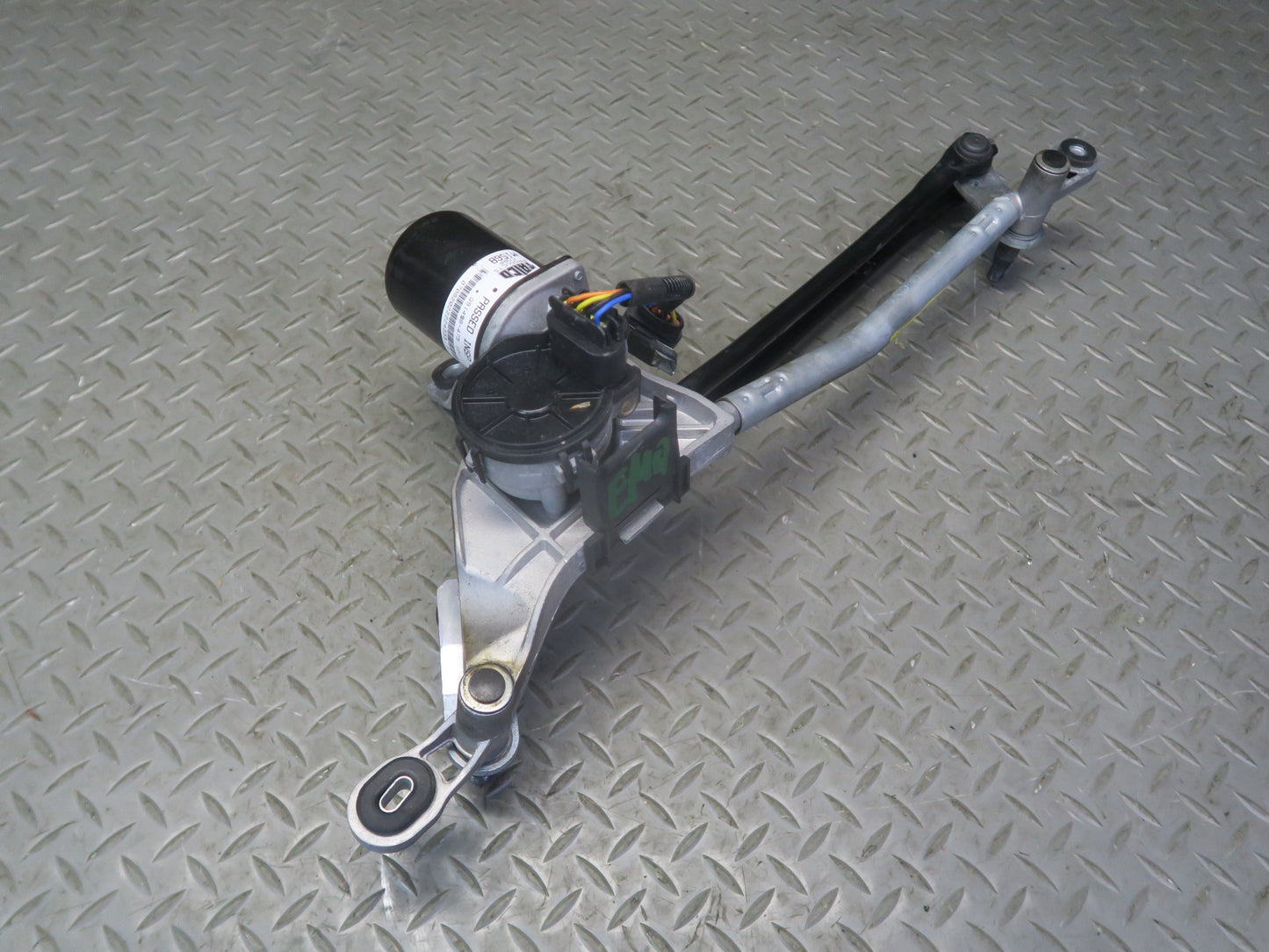 14-21 Maserati Quattroporte M156 Windshield Wiper Transmission Linkage w Motor