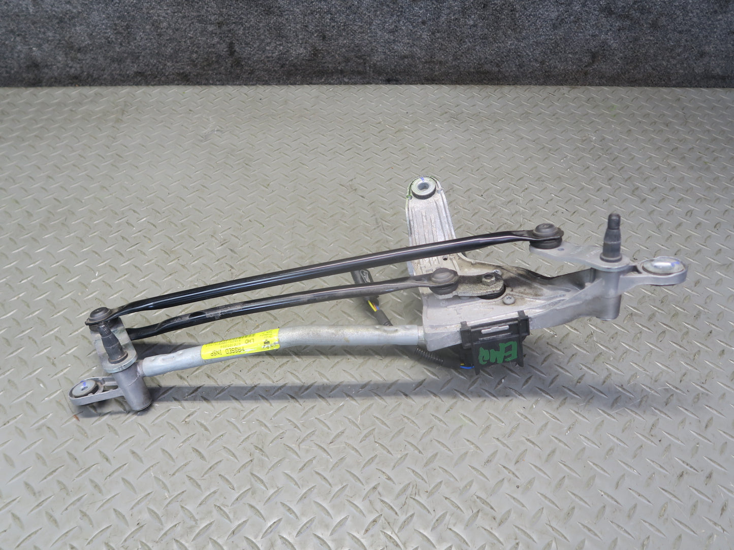 14-21 Maserati Quattroporte M156 Windshield Wiper Transmission Linkage w Motor