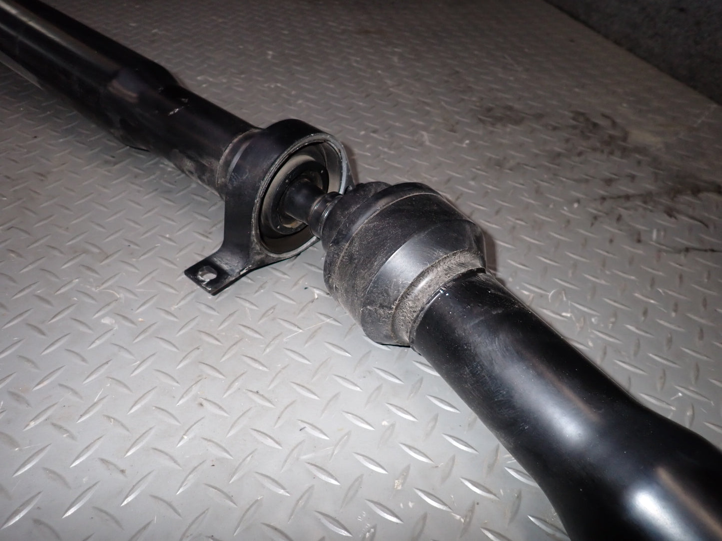 2017-2021 Maserati Quattroporte M156 SQ4 AWD Rear Driveshaft Propeller