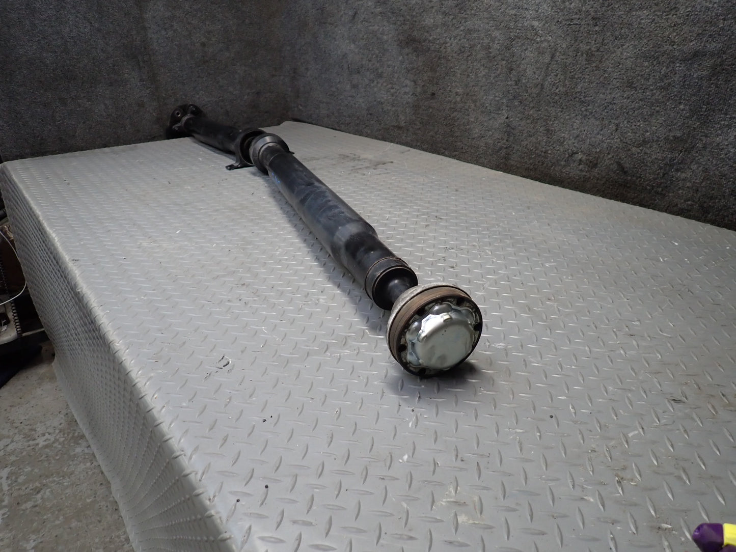 2017-2021 Maserati Quattroporte M156 SQ4 AWD Rear Driveshaft Propeller