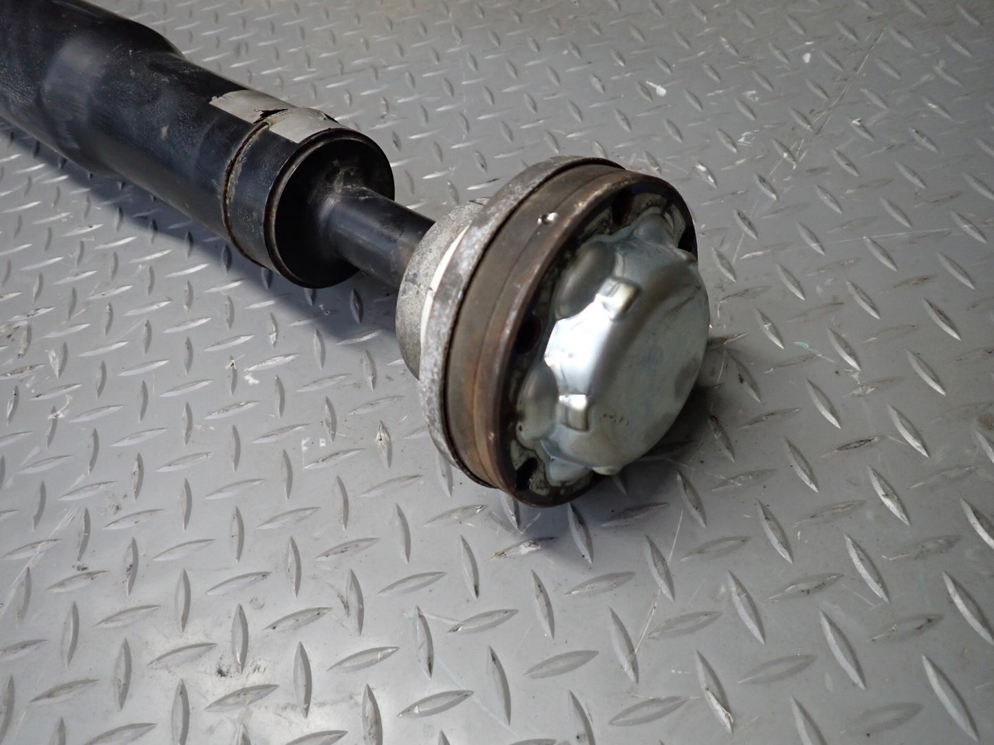 2017-2021 Maserati Quattroporte M156 SQ4 AWD Rear Driveshaft Propeller