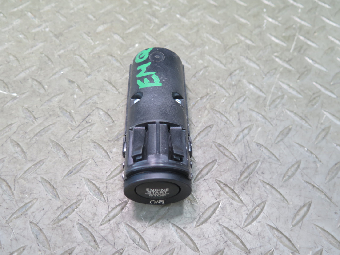 2014-2021 Maserati Quattroporte M156 Ignition Push Start Stop Button Switch