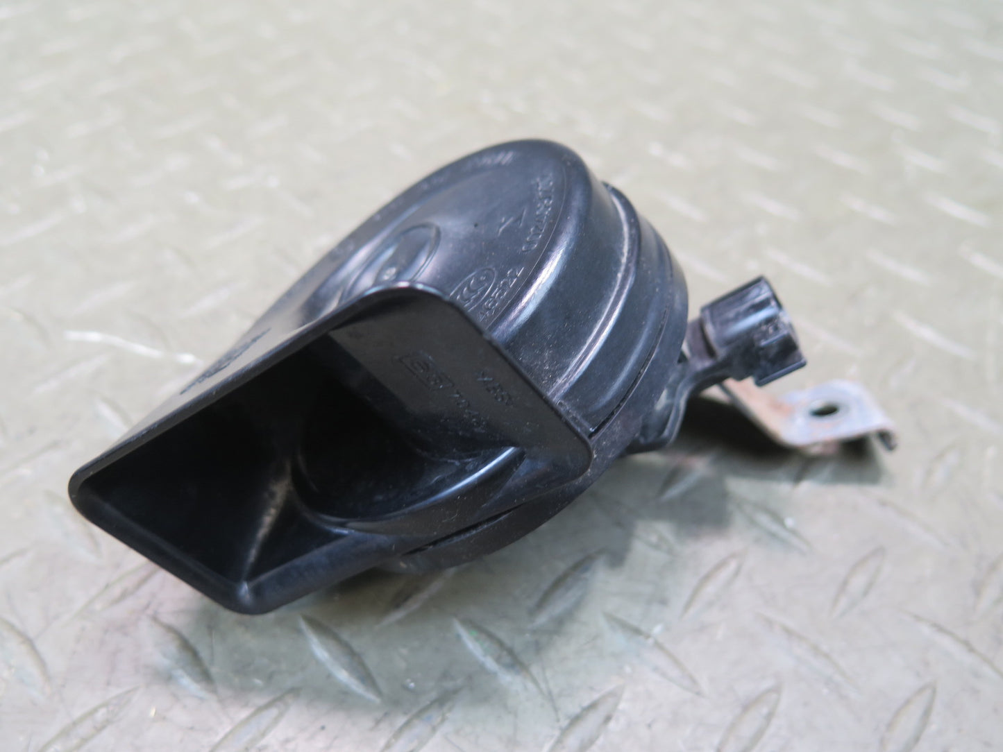 2014-2021 Maserati Quattroporte M156 High Low Tone Horn Signal Set of 2