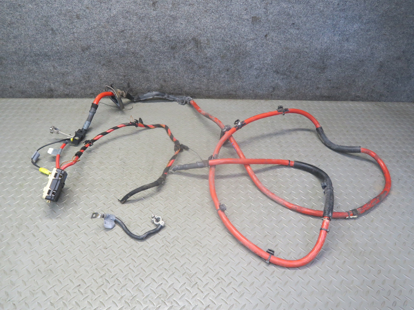 03-05 BMW E85 Z4 M54 Positive & Negative Battery Cable w Terminal & Fuse Set OEM