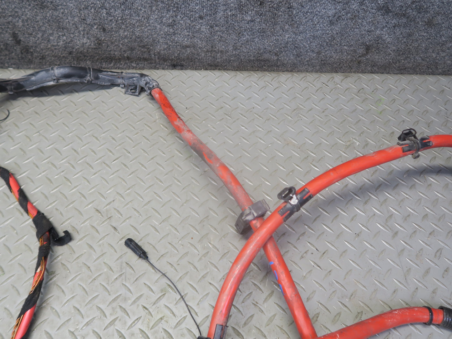 03-05 BMW E85 Z4 M54 Positive & Negative Battery Cable w Terminal & Fuse Set OEM