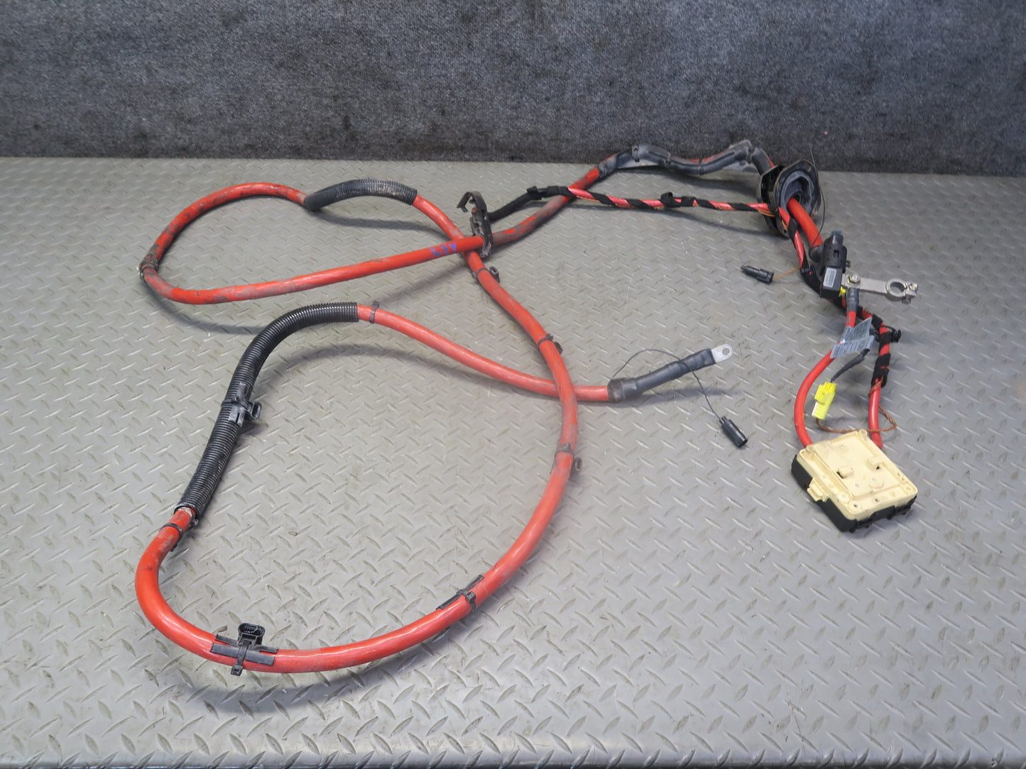03-05 BMW E85 Z4 M54 Positive & Negative Battery Cable w Terminal & Fuse Set OEM