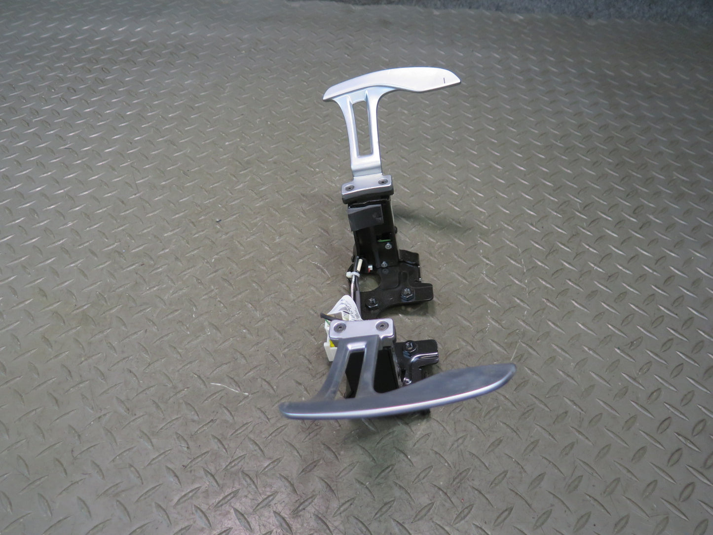 2014-2021 Maserati Quattroporte M156 Steering Wheel Paddle Shifters Silver