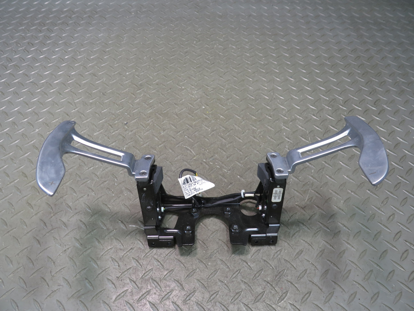 2014-2021 Maserati Quattroporte M156 Steering Wheel Paddle Shifters Silver