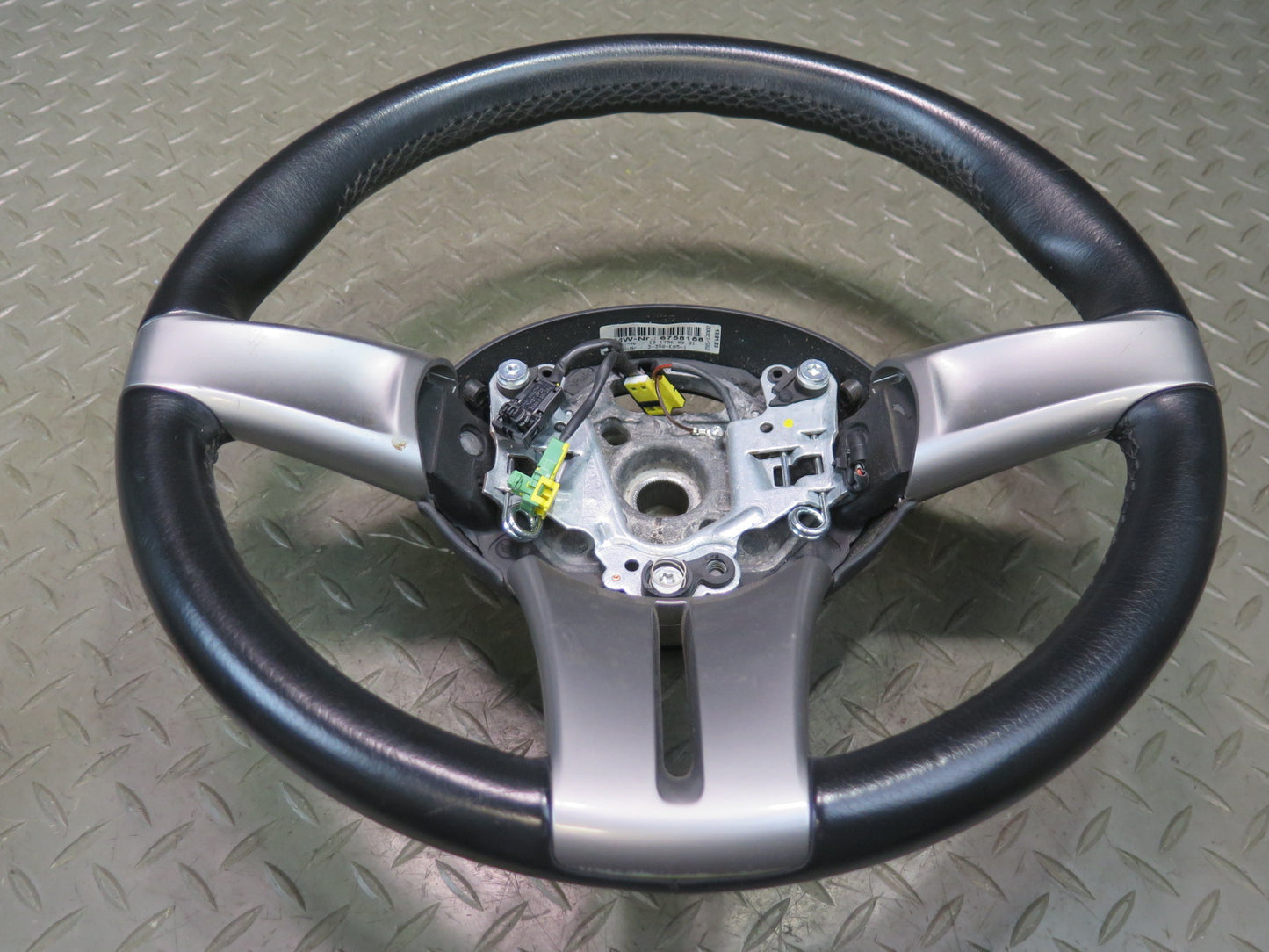 03-05 BMW E86 E85 Z4 Leather Sport Steering Black 6758158 OEM