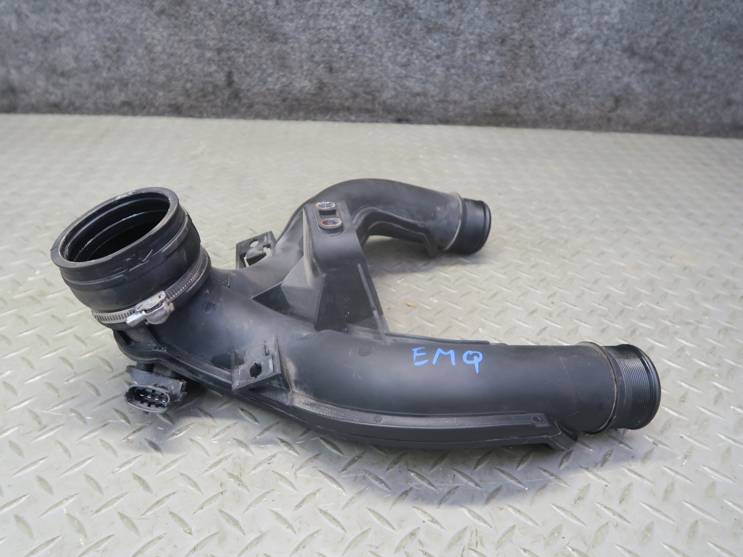14-21 Maserati Quattroporte M156 SQ4 Air Intake Inlet Duct Tube W/ MAF Sensor